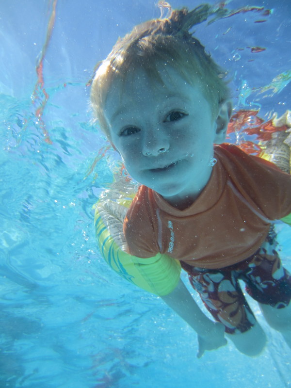 Toboggan, Mini-golf, ensuite c'est plongee sous marine pour Clement.