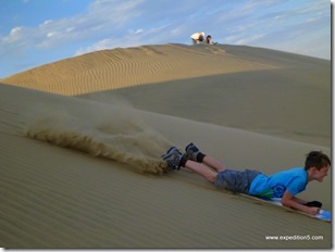 A fond les boulons, oasis de Huacachina, Pérou